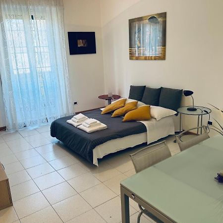 Flat 03 - New Opening Apartment โรม ภายนอก รูปภาพ