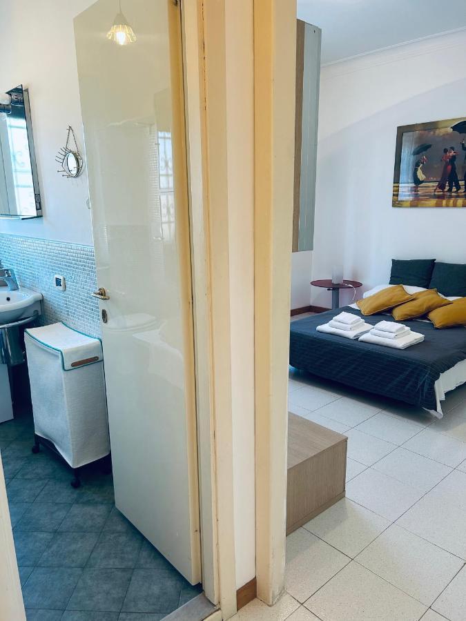 Flat 03 - New Opening Apartment โรม ภายนอก รูปภาพ